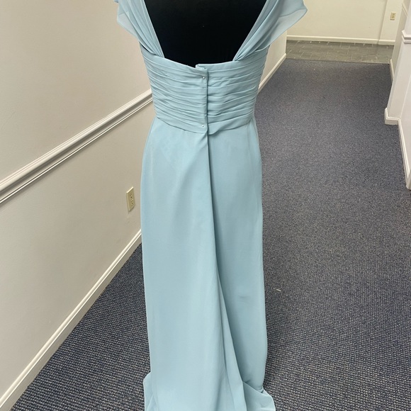 SORELLA VITA LIGHT BLUE SHORT SLEEVE BRIDESMAID/PROM/SPECIAL OCCASION GOWN NWT - Picture 4 of 4